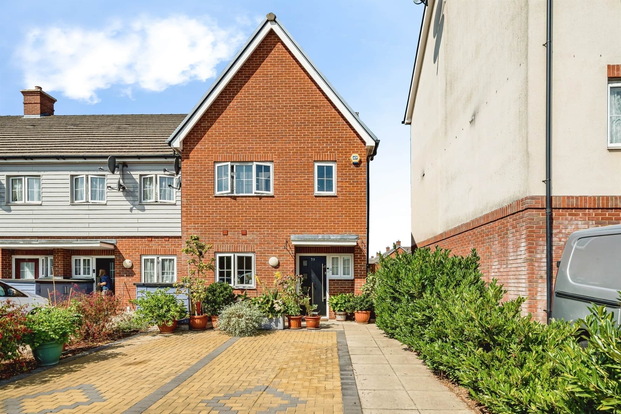 Property photo 0